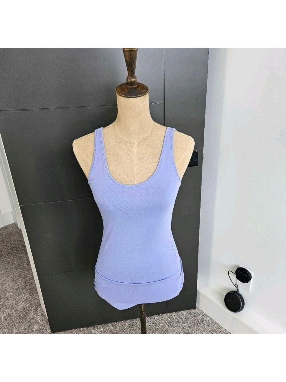 Silver Icing Tank Top Women’s Size Medium Casual Basic Sleeveless Everyday